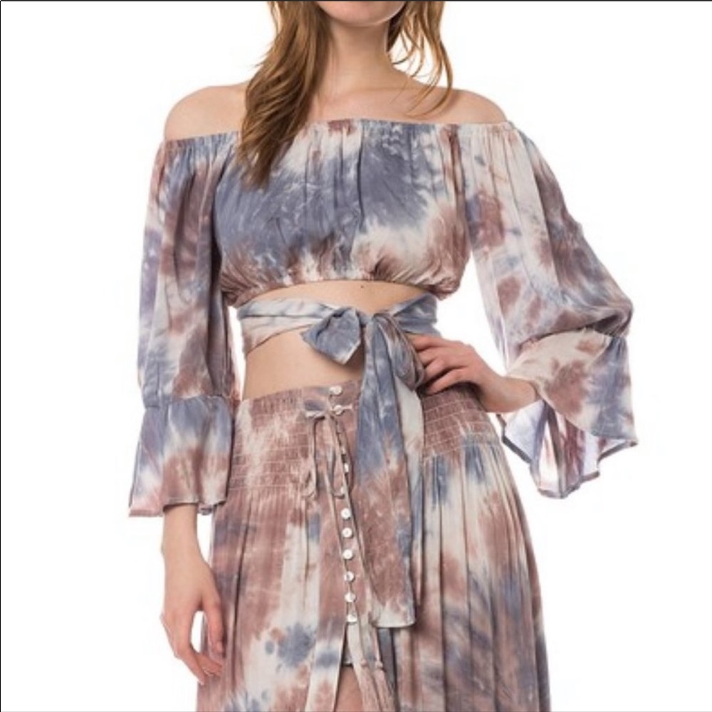 Olivaceous two piece skirt set